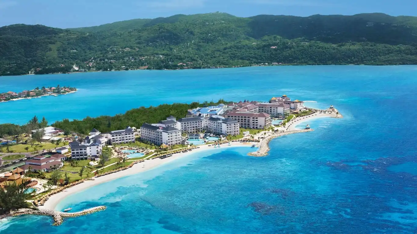 Secrets St James (3)