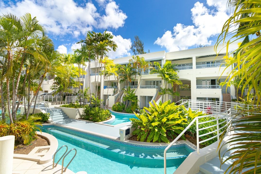 Savanna Beach club 1