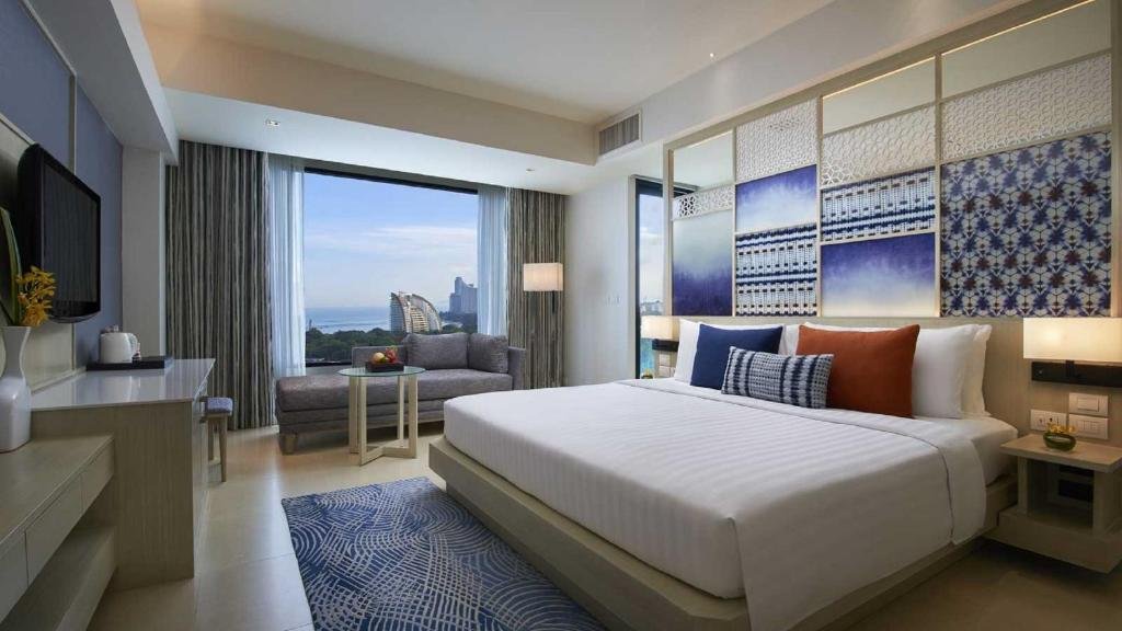 AP-bangkok-4