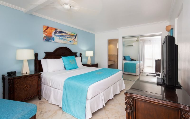 1 Bed Ocean front Suite