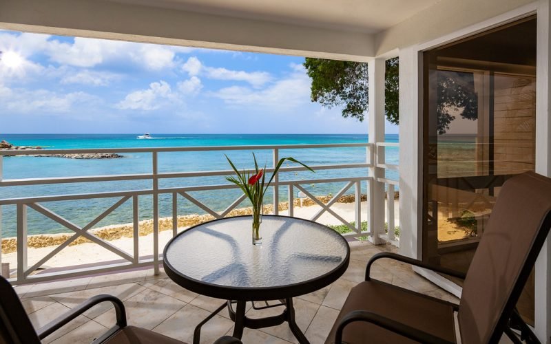 1 Bed Ocean front Suite