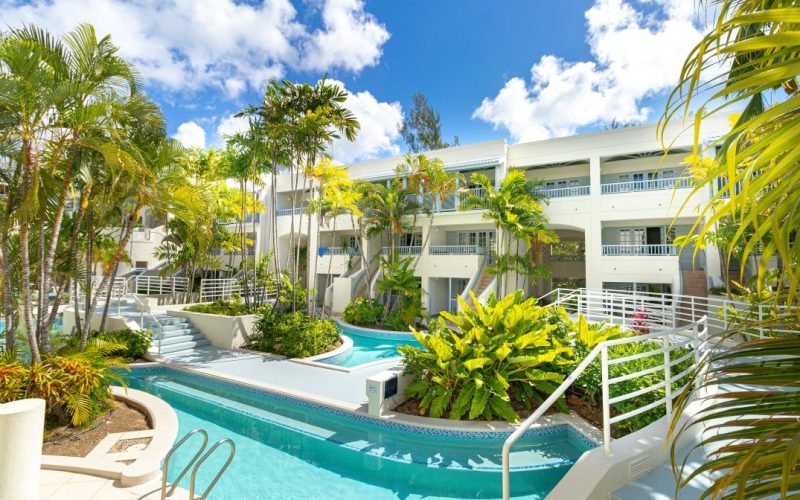 Savanna Beach club 1