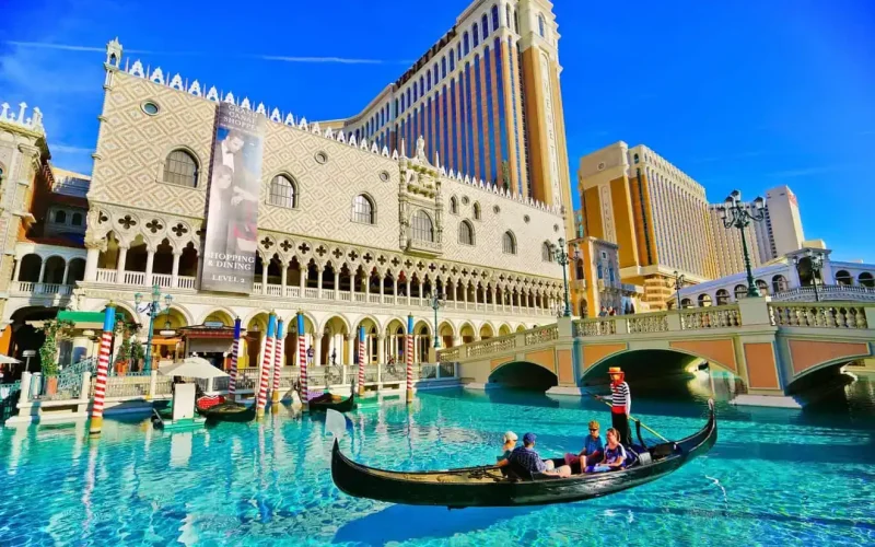 The Venetian (3)