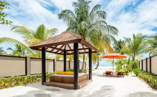 angsana-dlx-beachfront-pool-villa-1