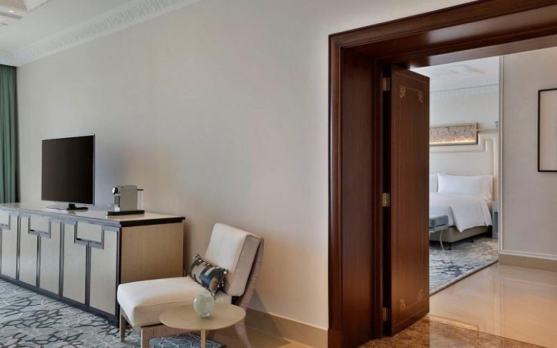 1 bed golf course suite